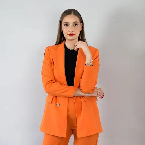 Victoria Karapinar